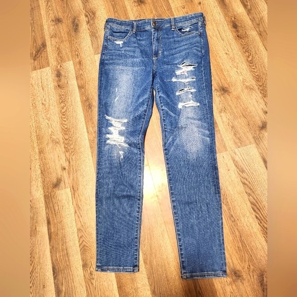 American Eagle Outfitters Denim - American Eagle Outfitters Blue Distressed Jeans